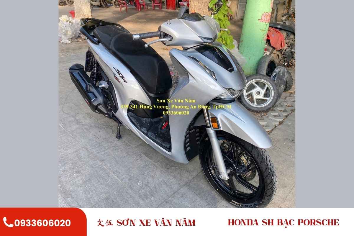 sơn xe Honda Sh Việt màu bạc Porsche, phuộc bạc, cản xe đen, lốc bạc, dàn chân đen, đánh bóng đèn xe Sh